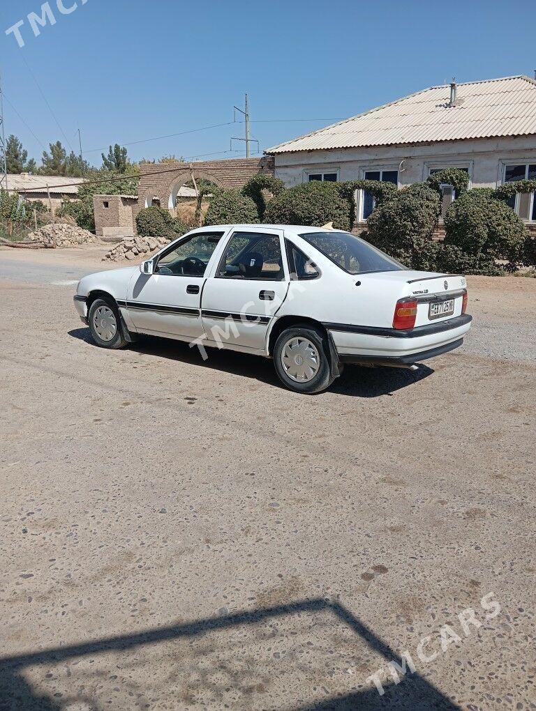 Opel Vectra 1990 - 23 000 TMT - Mary - img 4