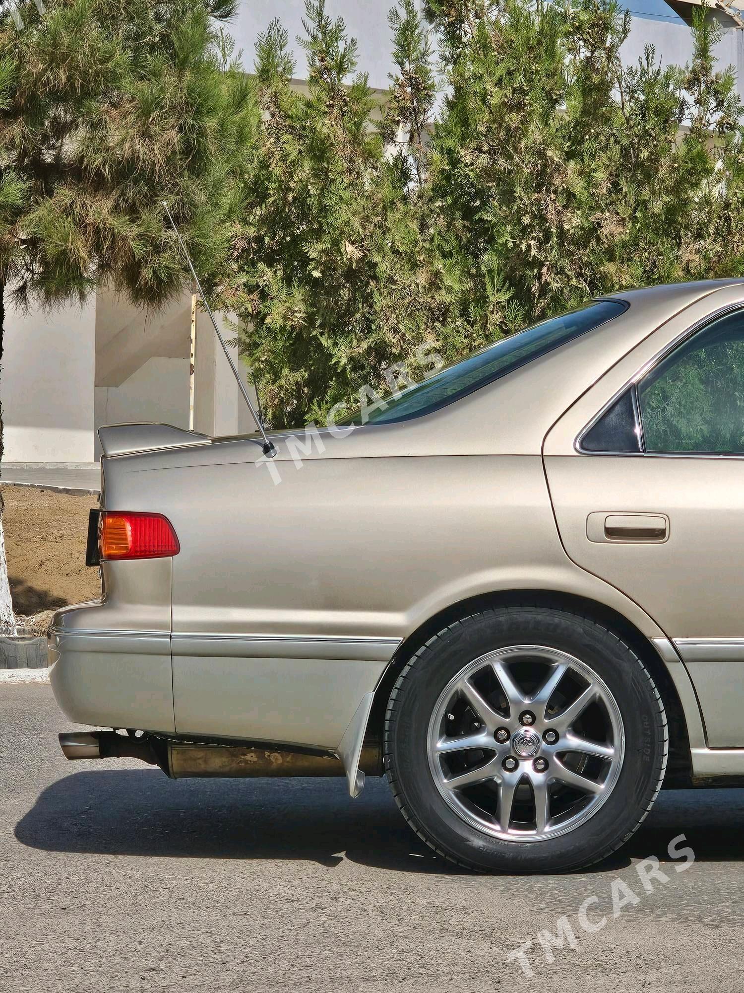 Toyota Camry 2001 - 220 000 TMT - Мары - img 7