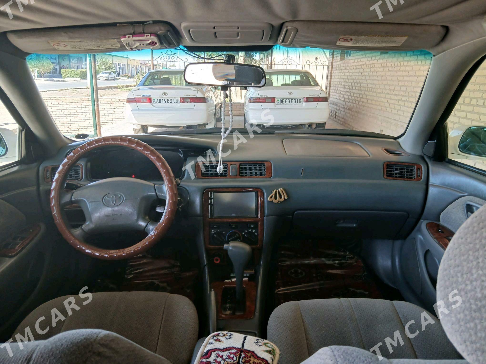 Toyota Camry 2000 - 130 000 TMT - Халач - img 6