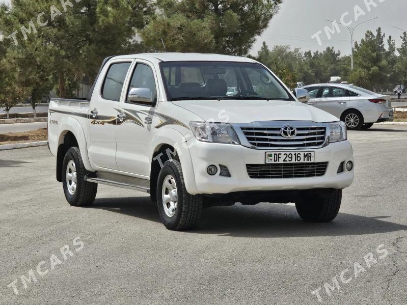 Toyota Hilux 2013 - 330 000 TMT - Мары - img 5