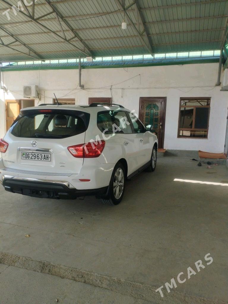 Nissan Pathfinder 2018 - 380 000 TMT - Ак-Бугдайский этрап - img 3
