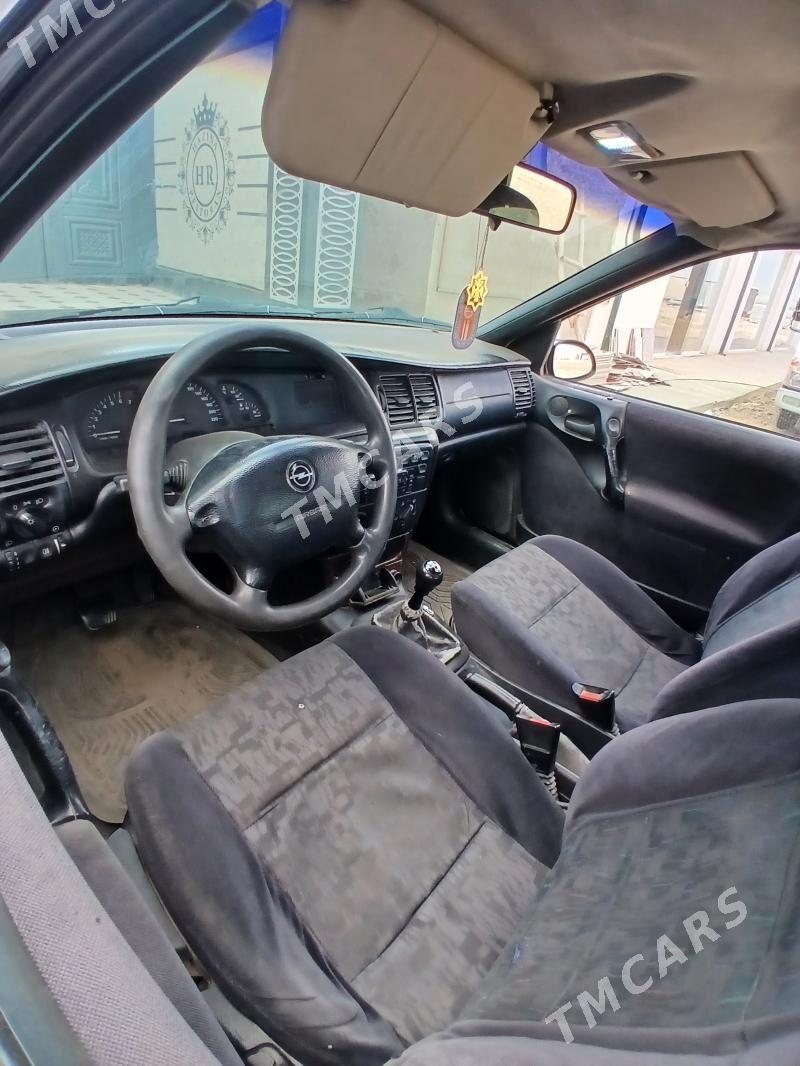 Opel Vectra 1998 - 40 000 TMT - Дашогуз - img 8