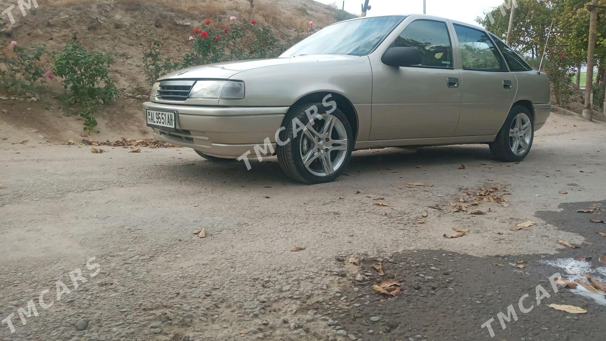 Opel Vectra 1990 - 30 000 TMT - Bagyr - img 6