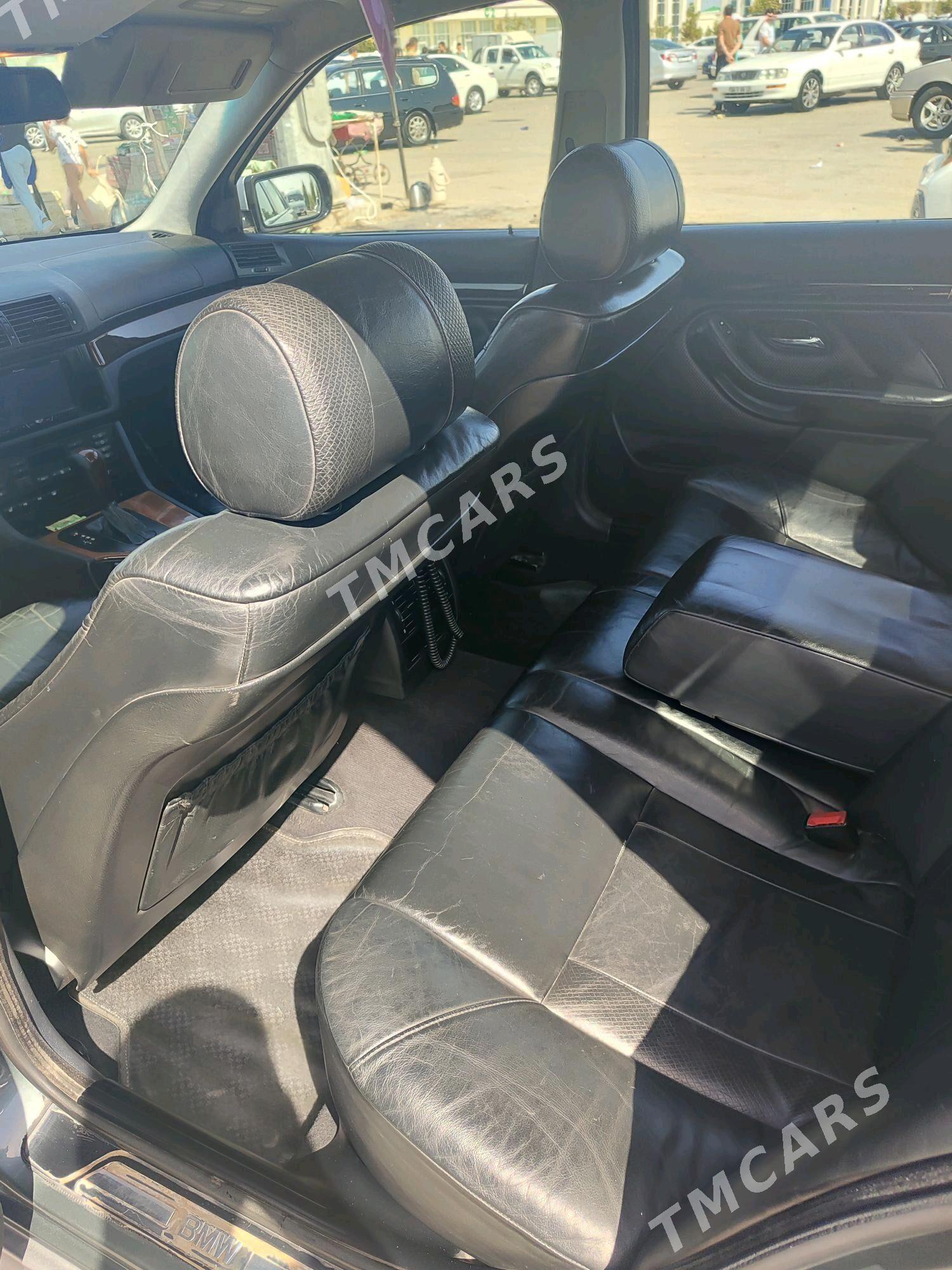 BMW E39 2002 - 125 000 TMT - Туркменабат - img 3
