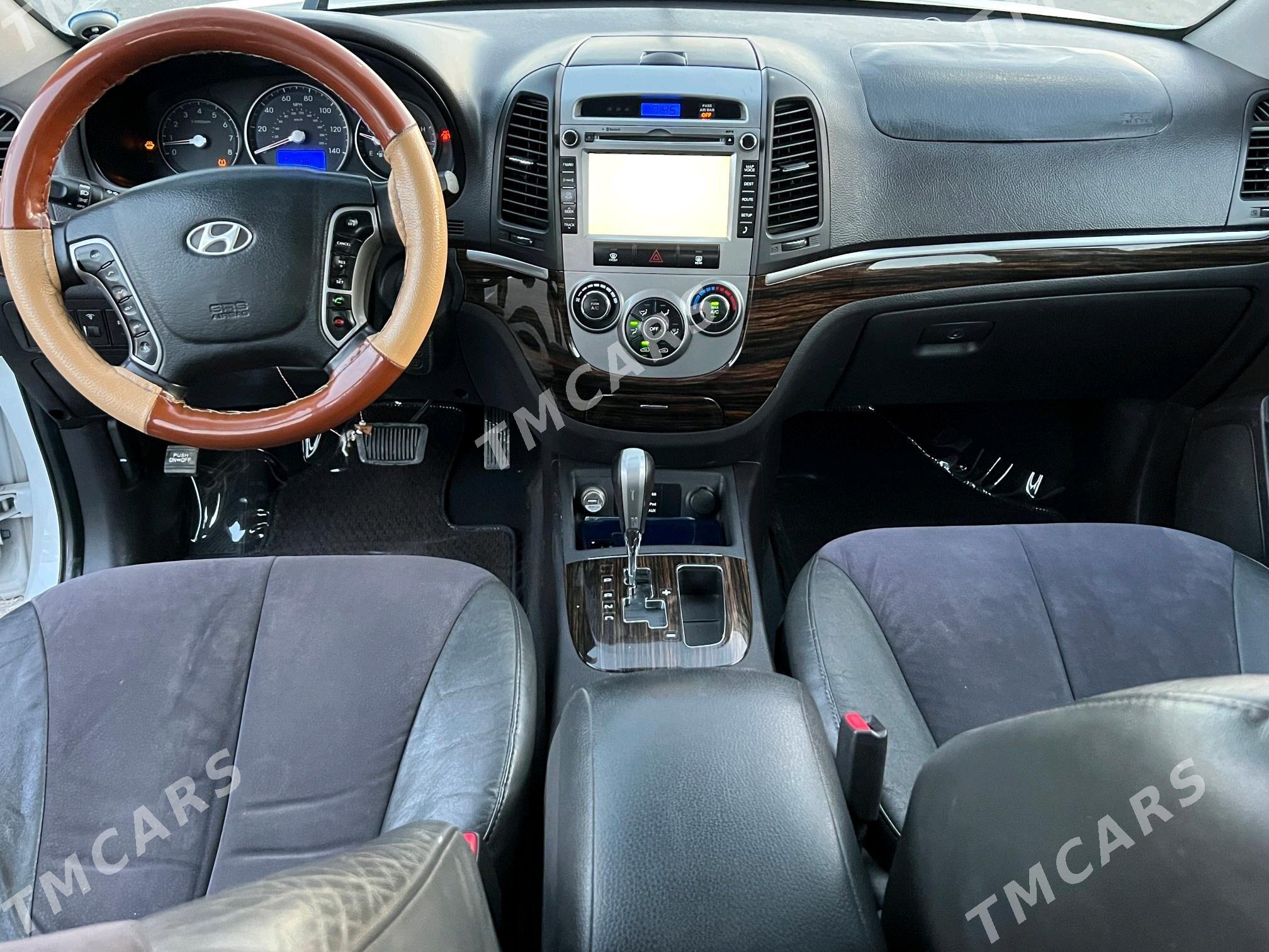 Hyundai Santa Fe 2010 - 220 000 TMT - Туркменбаши - img 5
