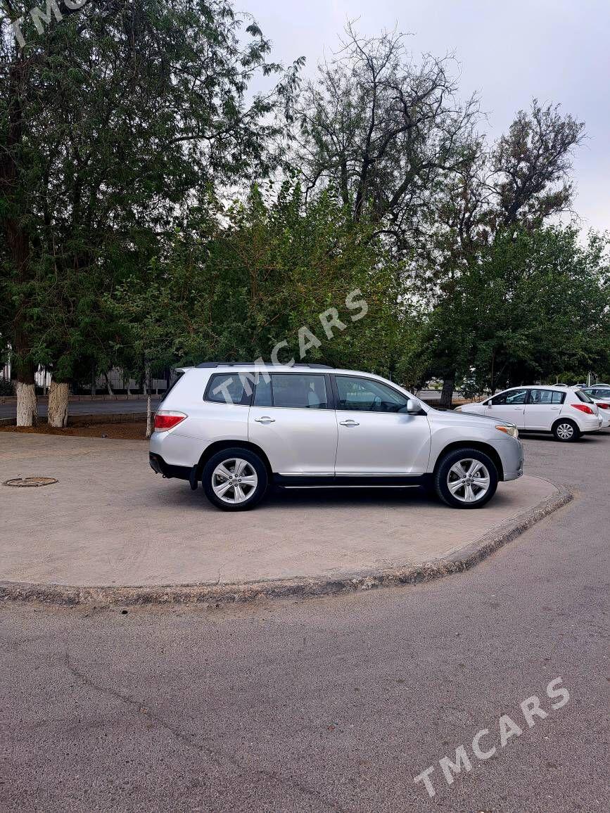 Toyota Highlander 2011 - 320 000 TMT - Aşgabat - img 2
