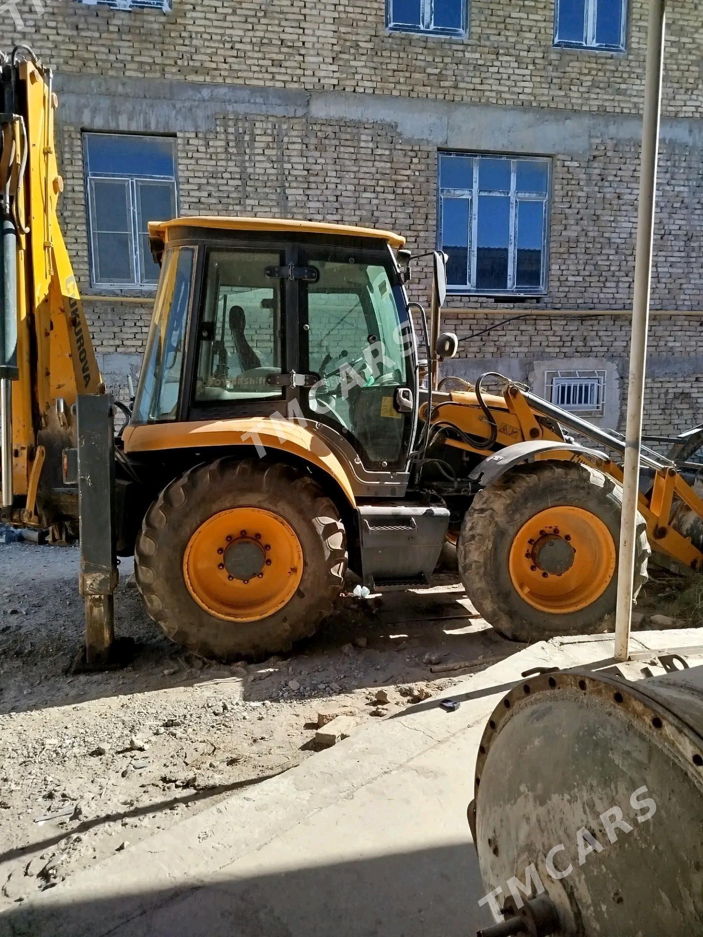 JCB 4CX ECO 2012 - 700 000 TMT - Туркменабат - img 4