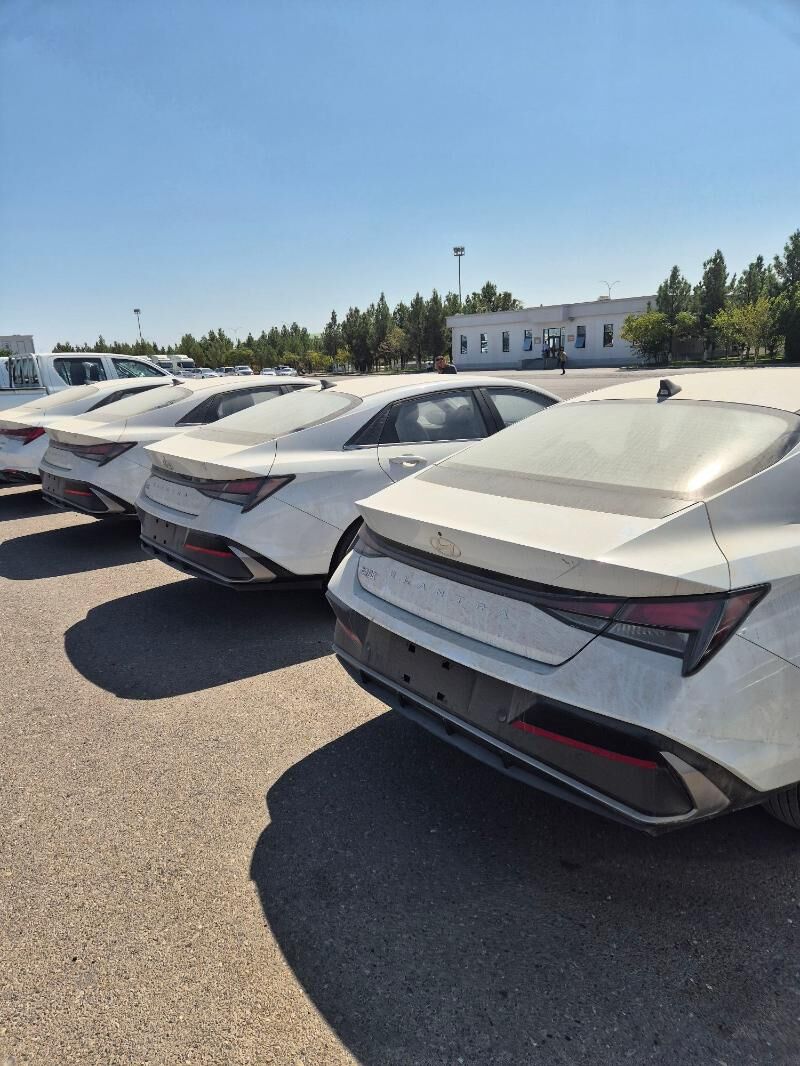 Hyundai Elantra 2025 - 275 000 TMT - Ашхабад - img 3