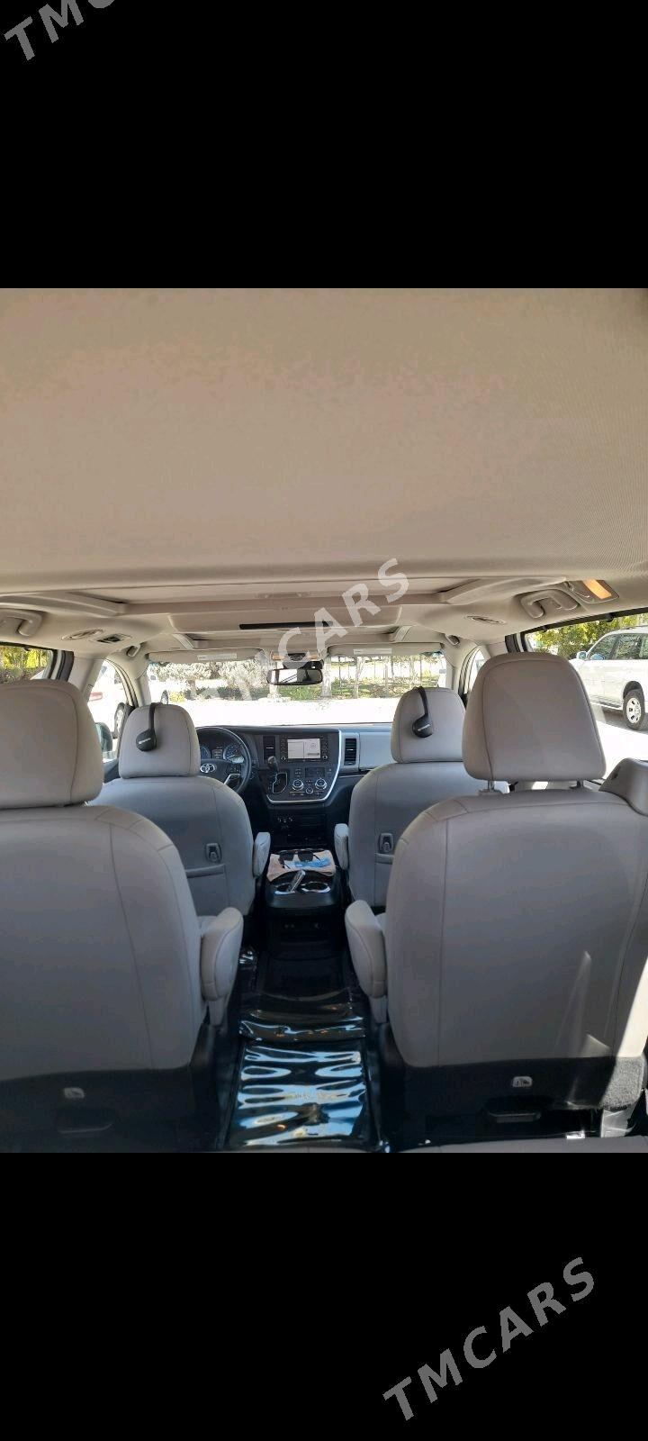 Toyota Sienna 2019 - 660 000 TMT - Ашхабад - img 2