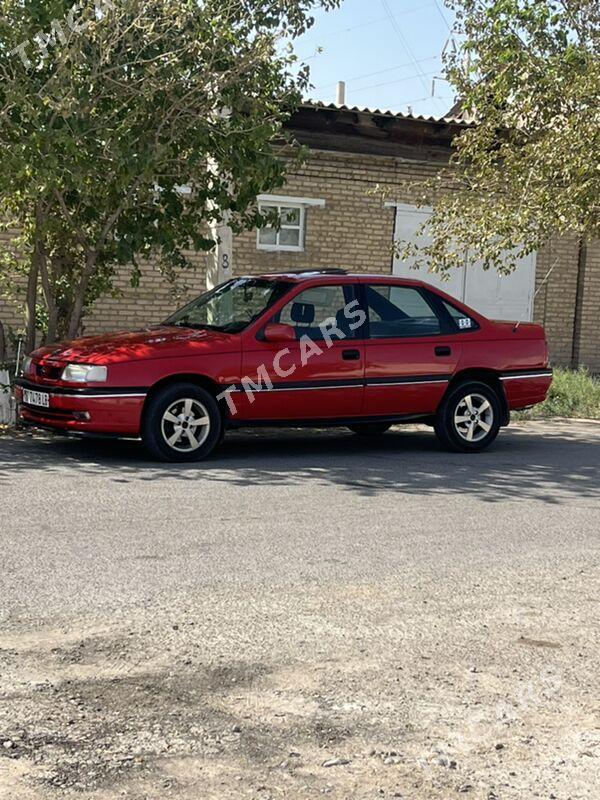 Opel Vectra 1992 - 40 000 TMT - Dänew - img 2