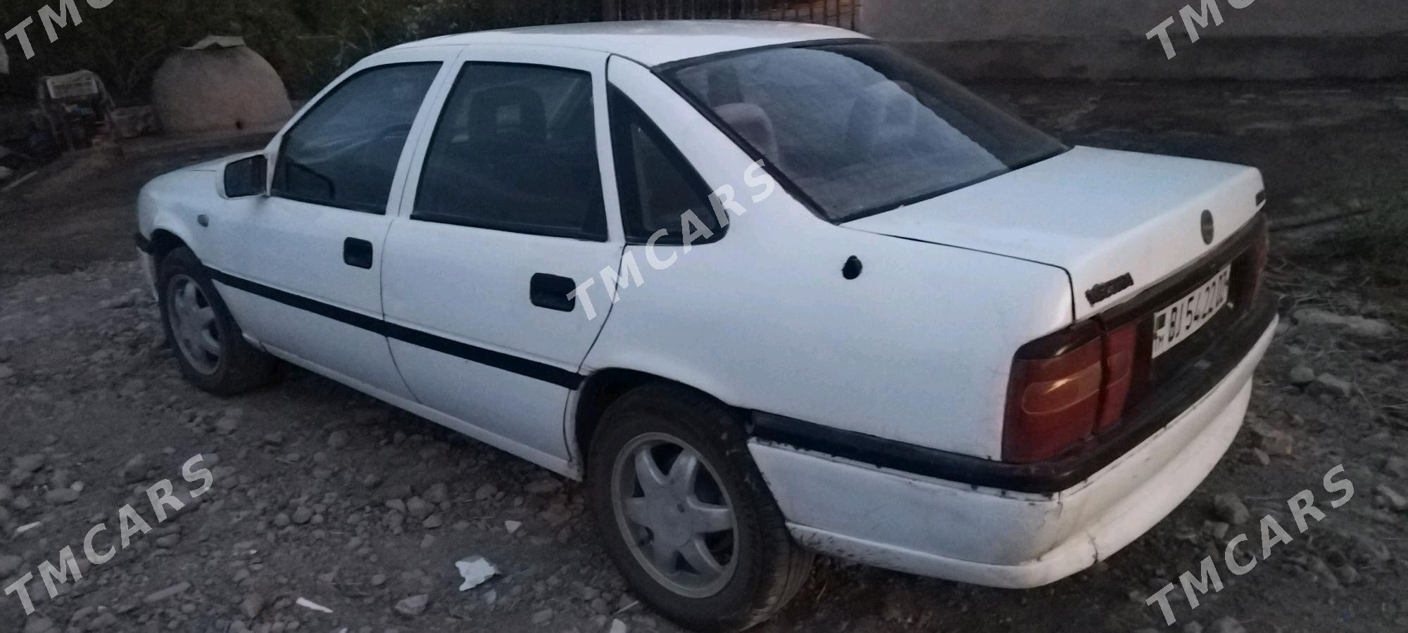 Opel Vectra 1995 - 23 000 TMT - Губадаг - img 3