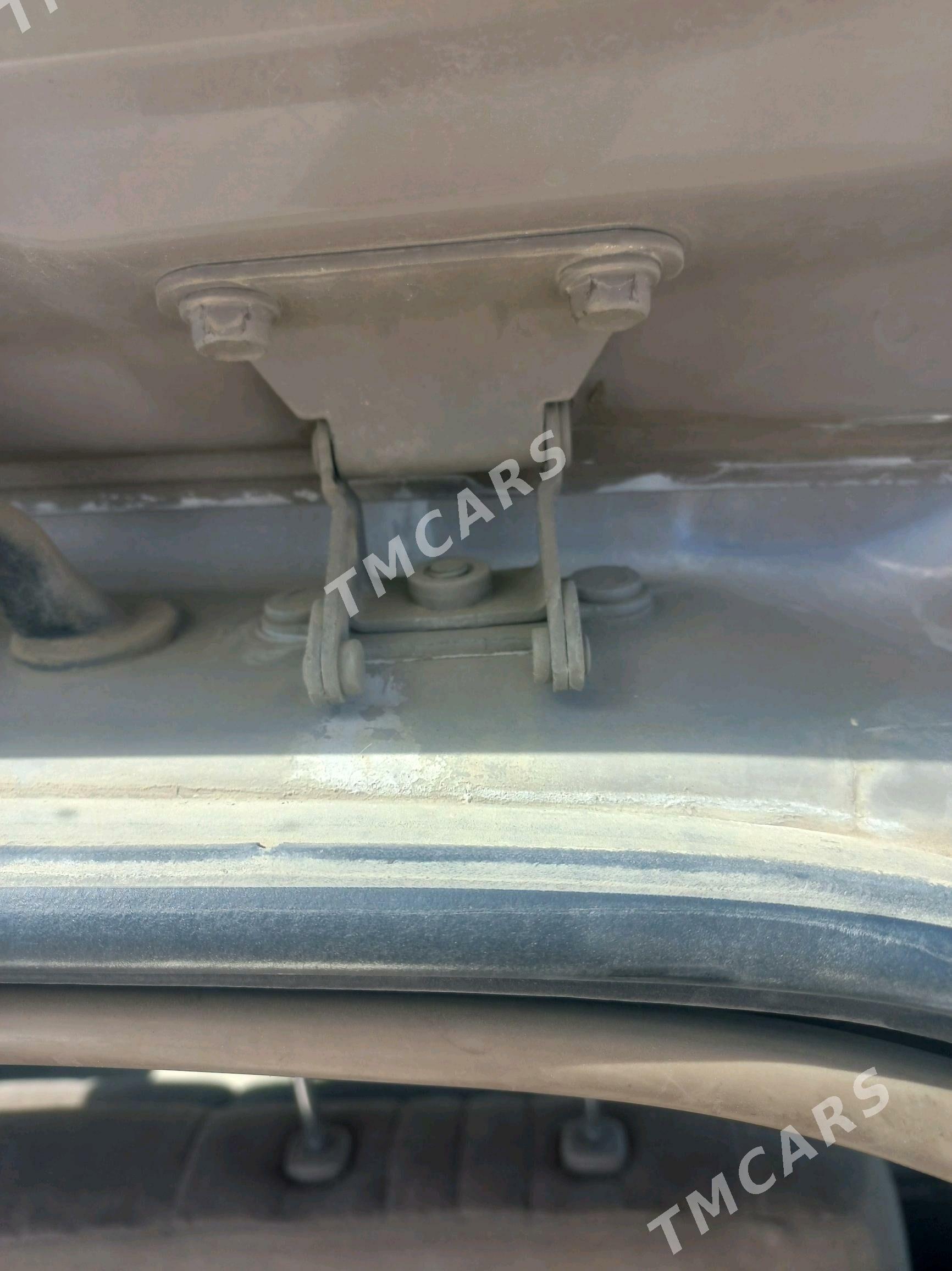 Toyota Sienna 2002 - 140 000 TMT - Дарганата - img 3
