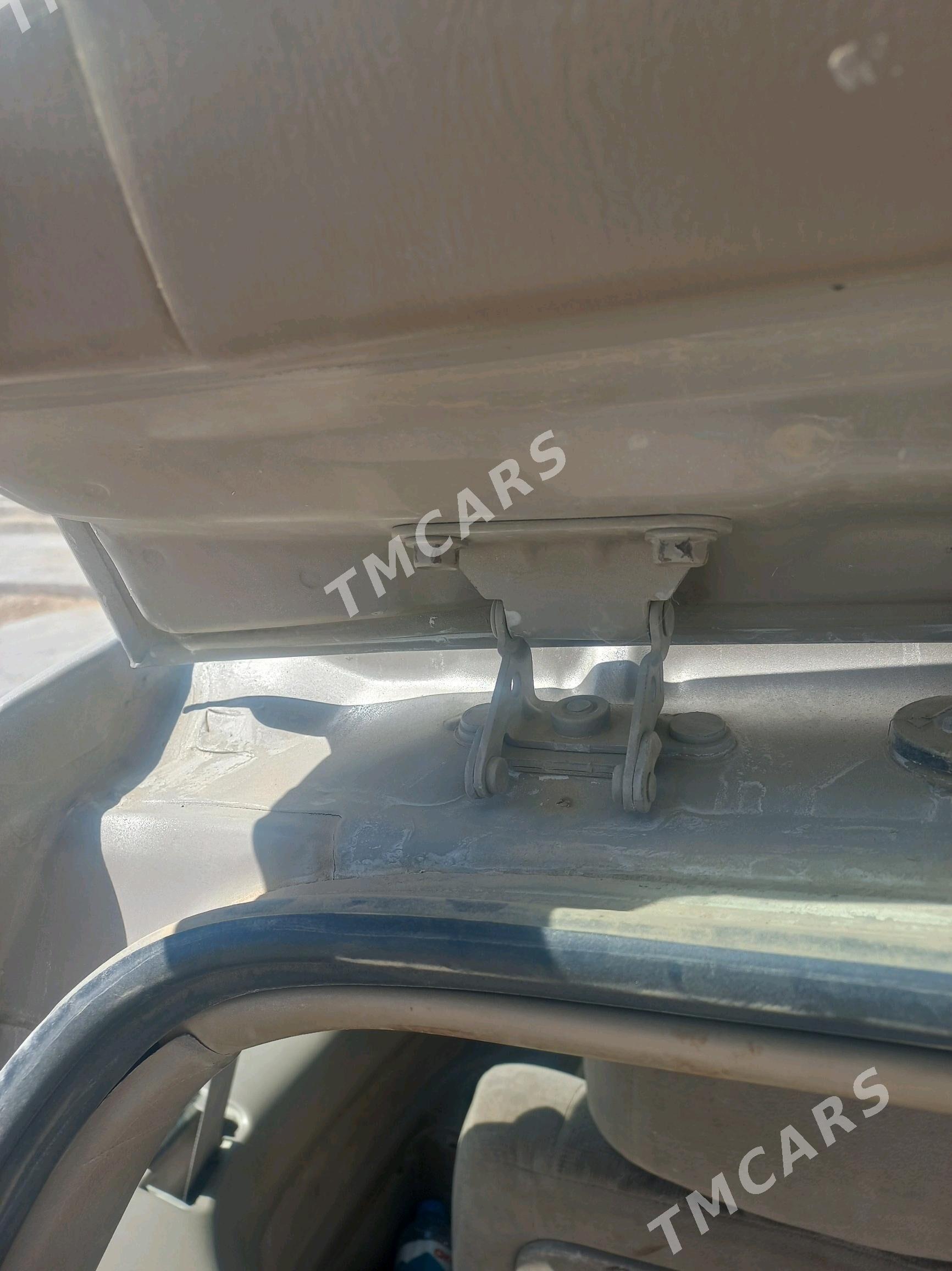 Toyota Sienna 2002 - 140 000 TMT - Дарганата - img 4