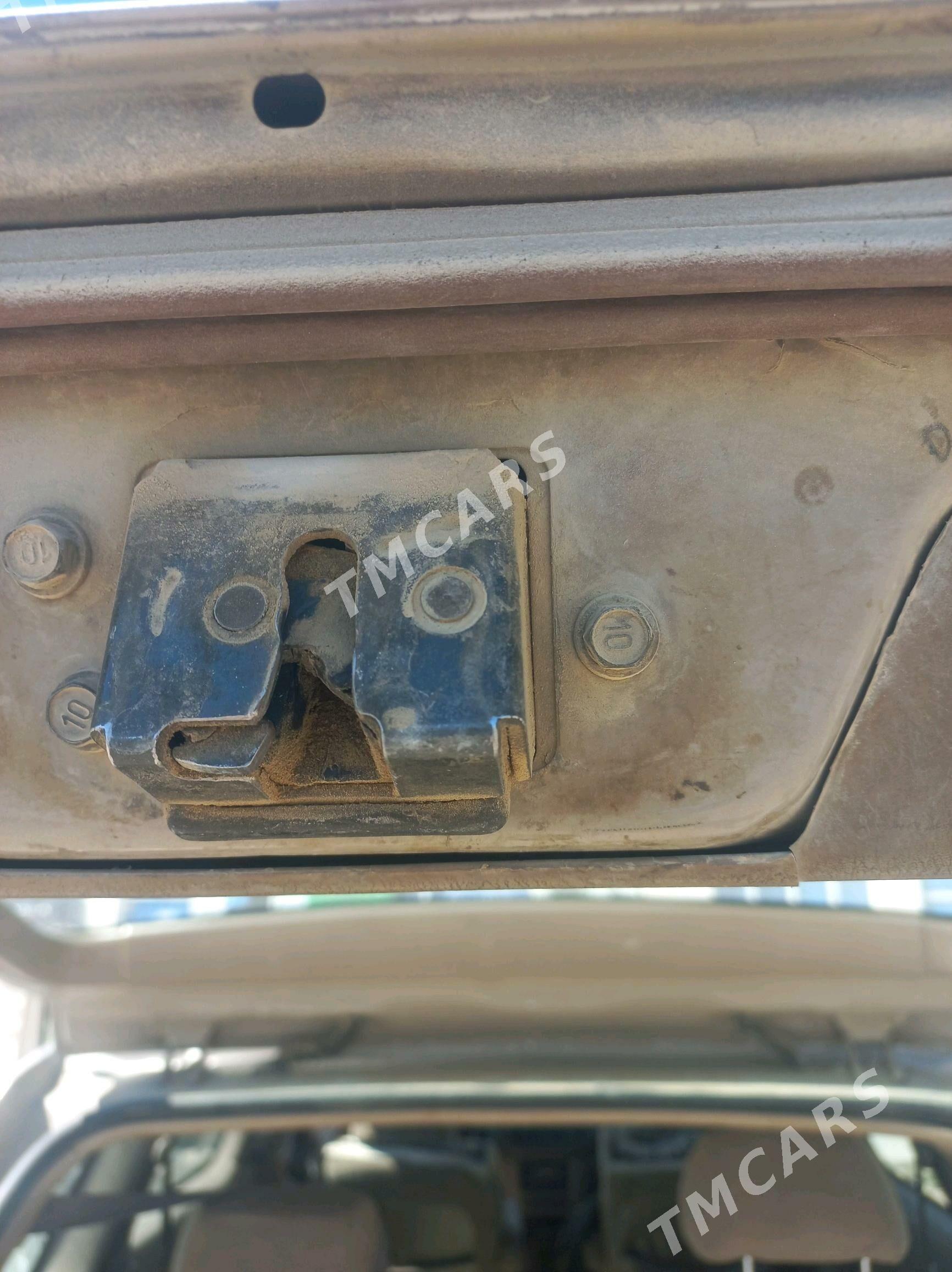 Toyota Sienna 2002 - 140 000 TMT - Дарганата - img 2