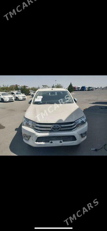 Toyota Hilux 2022 - 400 000 TMT - Aşgabat - img 3