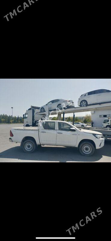 Toyota Hilux 2022 - 400 000 TMT - Aşgabat - img 4