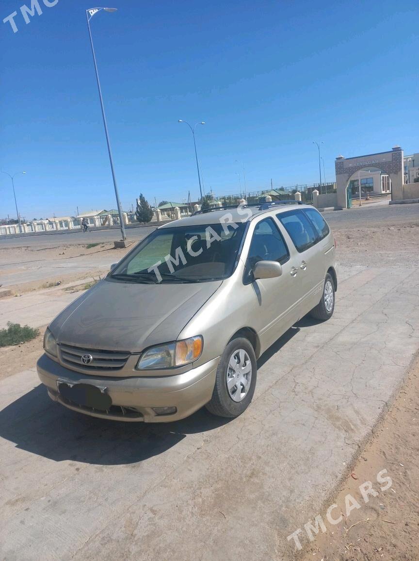 Toyota Sienna 2002 - 140 000 TMT - Дарганата - img 10
