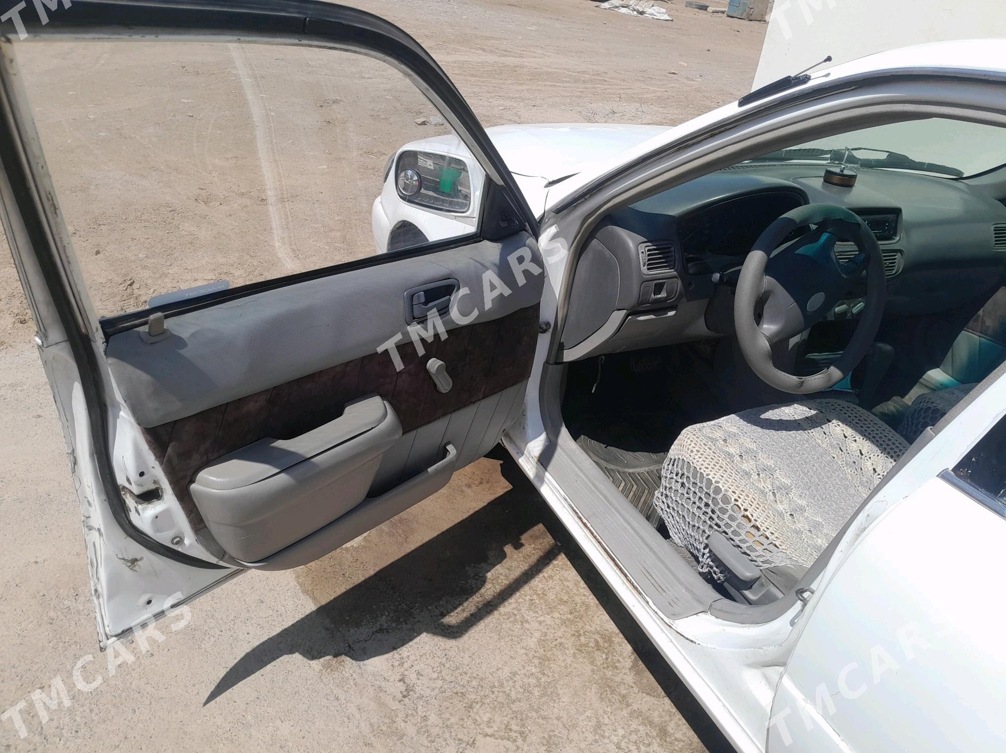 Toyota Corolla 2000 - 56 000 TMT - Бабадайхан - img 3