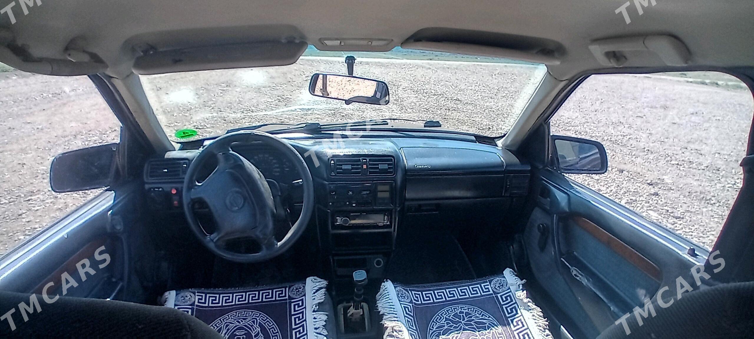 Opel Vectra 1994 - 35 000 TMT - Gubadag - img 5