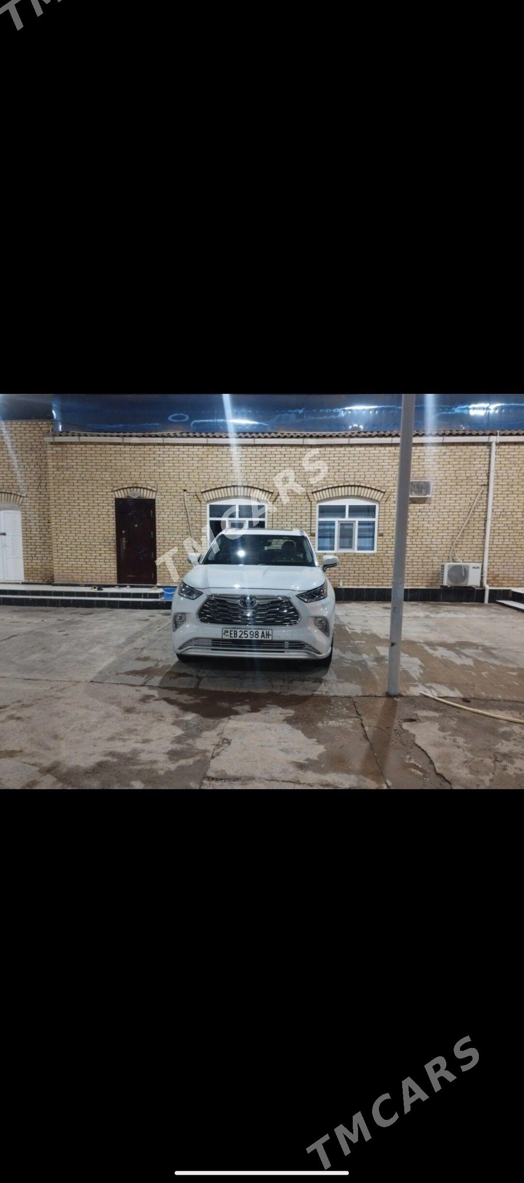 Toyota Highlander 2020 - 550 000 TMT - Tejen - img 2