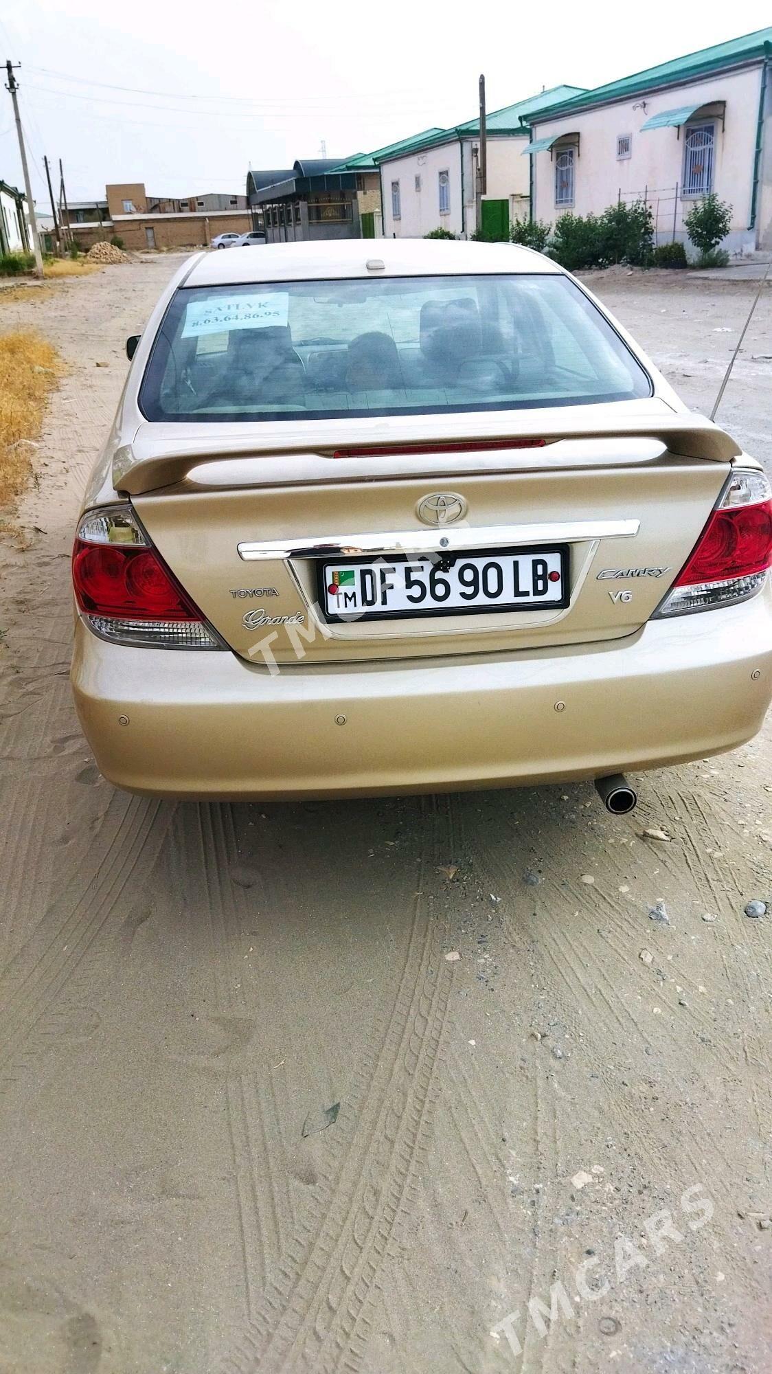 Toyota Camry 2002 - 160 000 TMT - Halaç - img 4