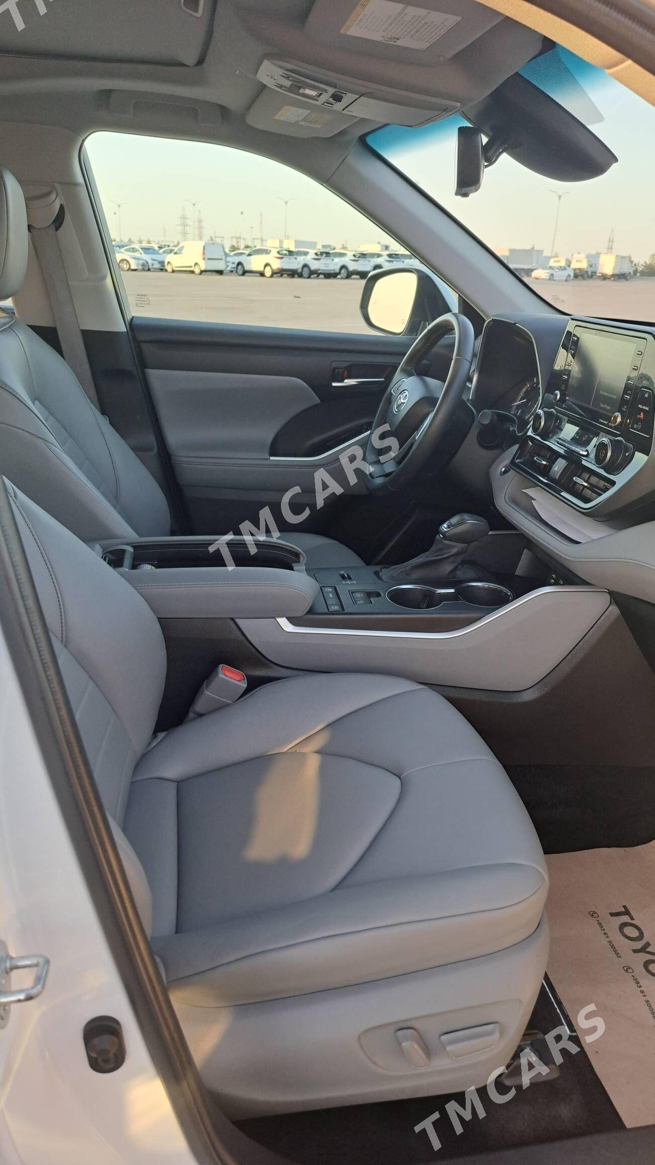 Toyota Highlander 2022 - 592 000 TMT - Ашхабад - img 5