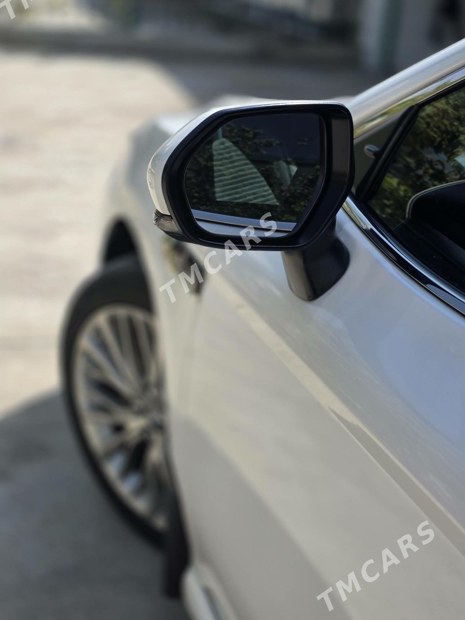 Toyota Camry 2018 - 335 000 TMT - Aşgabat - img 3