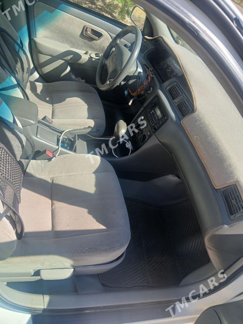 Toyota Camry 2001 - 155 000 TMT - Дашогуз - img 3