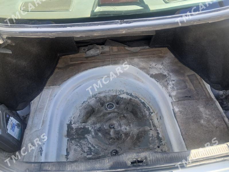 Toyota Camry 2001 - 155 000 TMT - Дашогуз - img 5