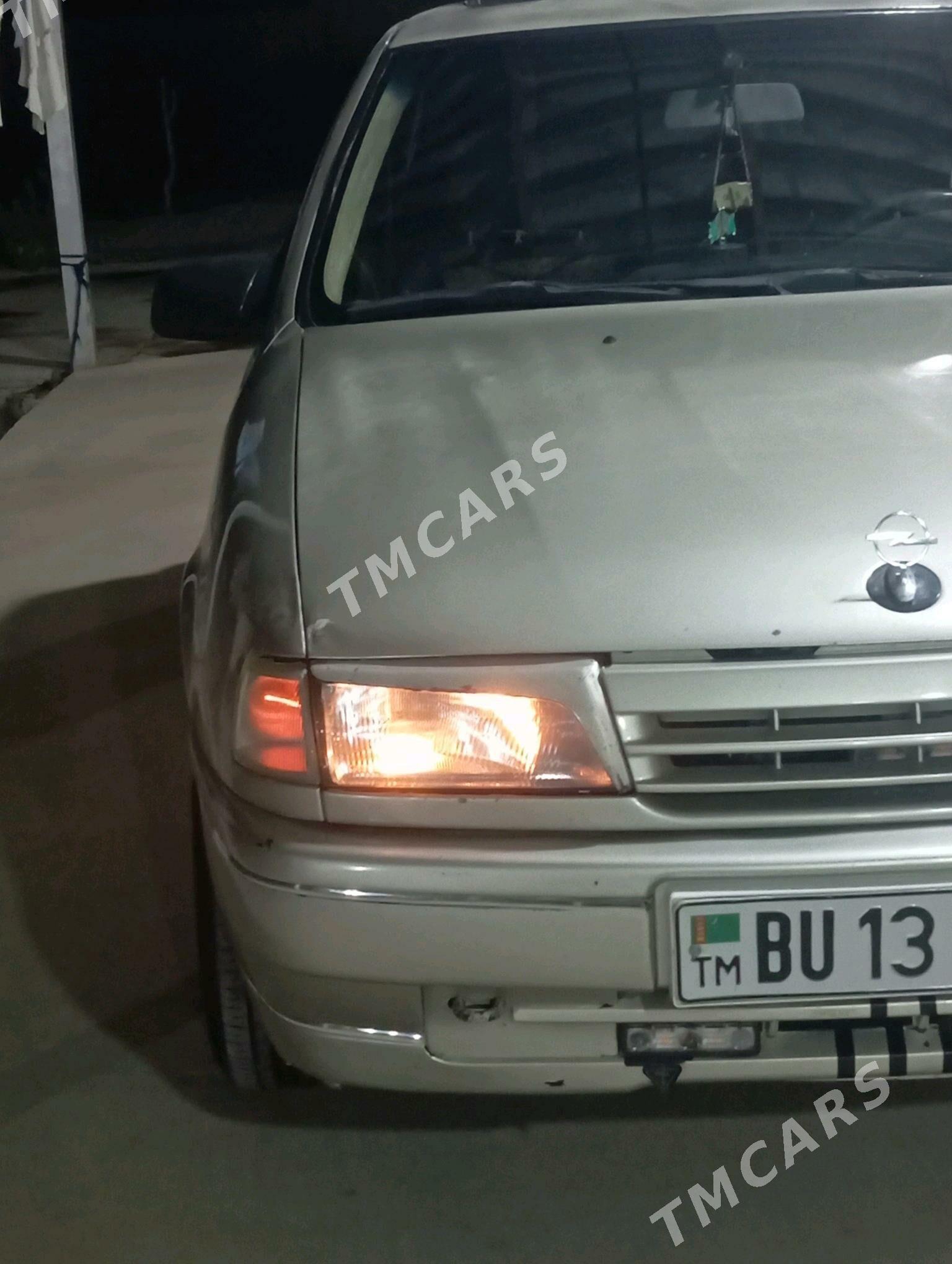 Opel Vectra 1993 - 41 000 TMT - Kaka - img 2