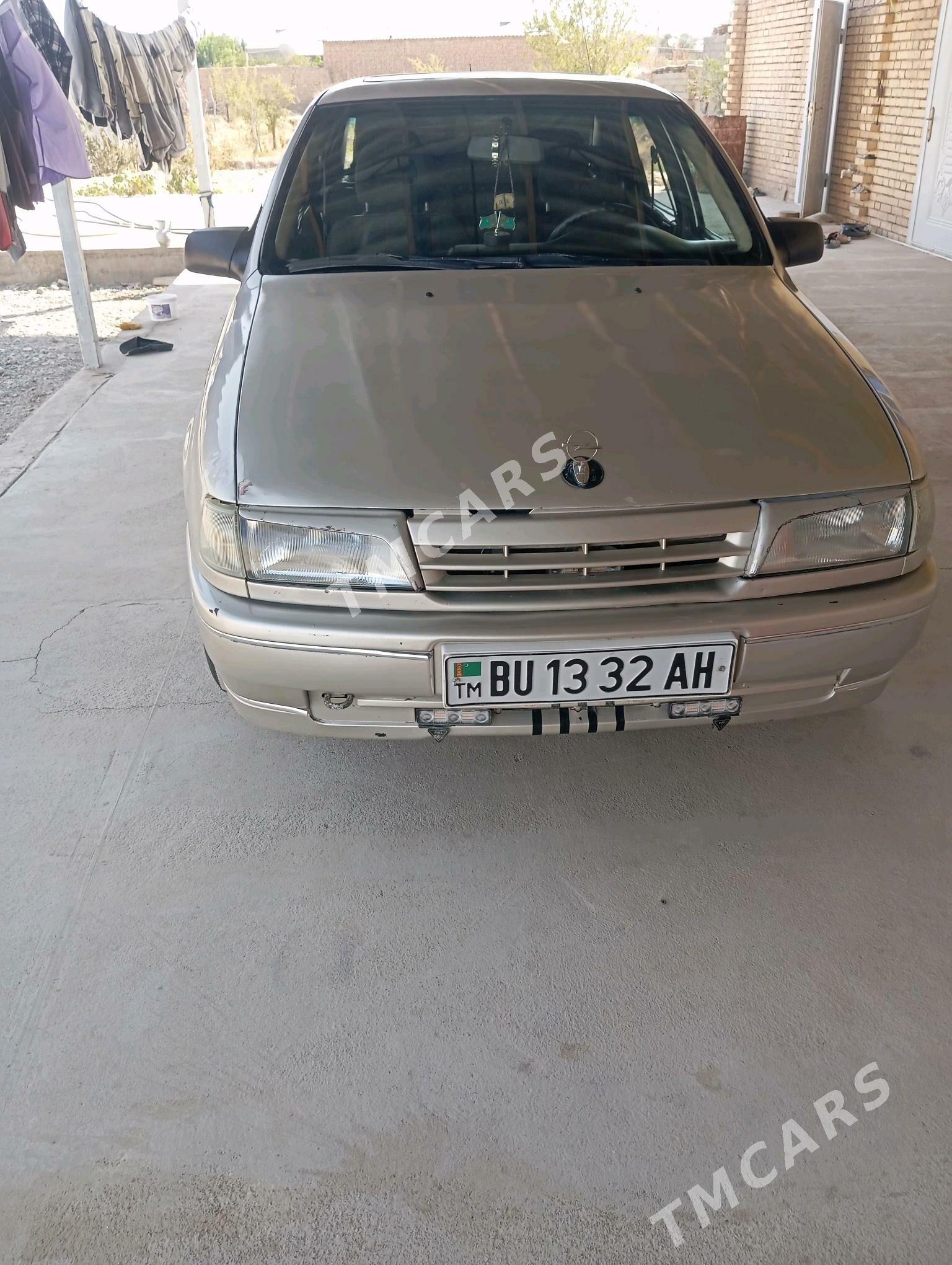 Opel Vectra 1993 - 41 000 TMT - Kaka - img 9