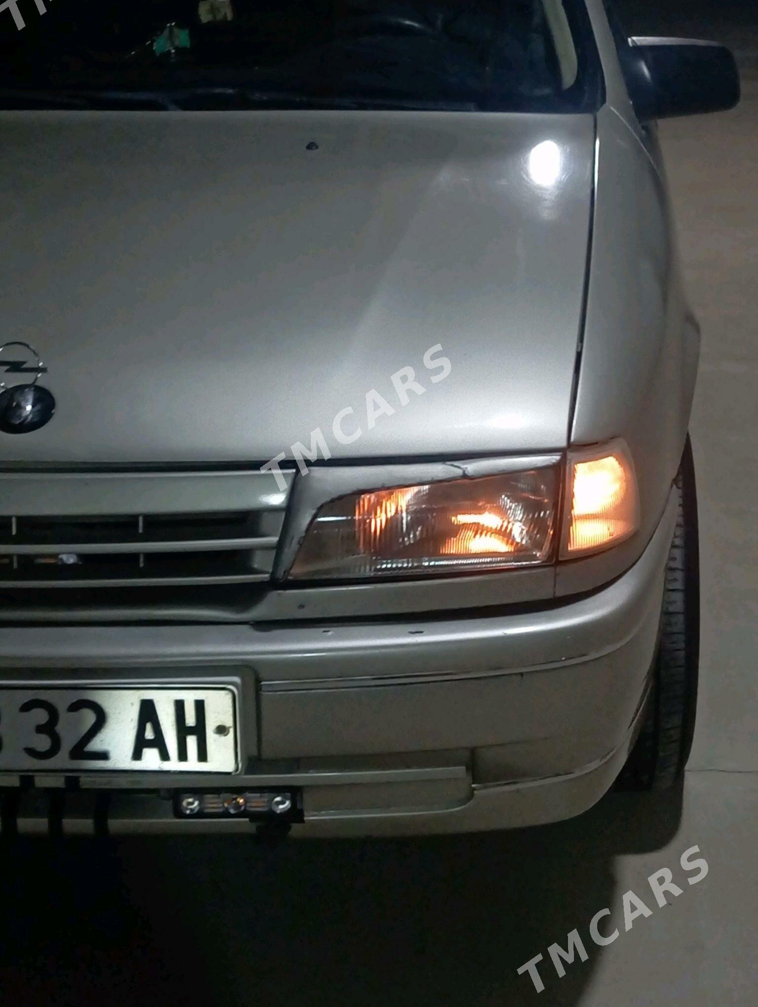 Opel Vectra 1993 - 41 000 TMT - Kaka - img 5