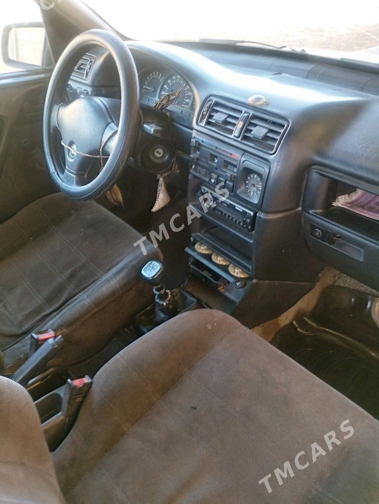 Opel Vectra 1992 - 30 000 TMT - Мары - img 6