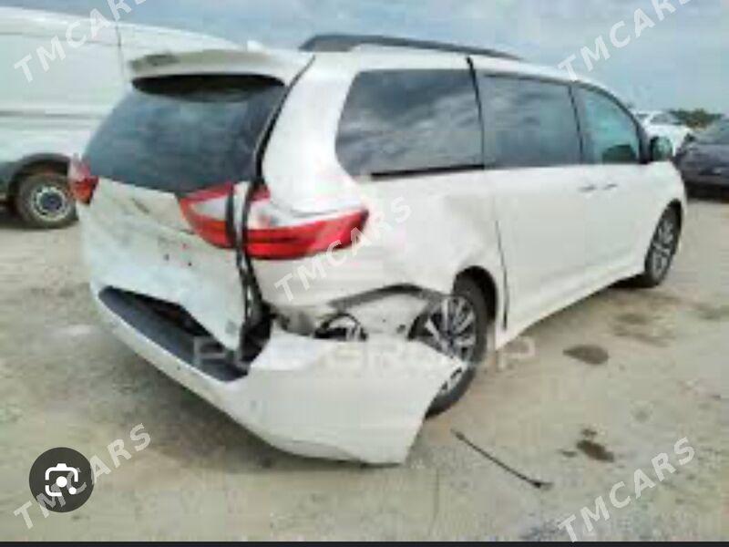 Toyota Sienna 2018 - 495 000 TMT - Ашхабад - img 7