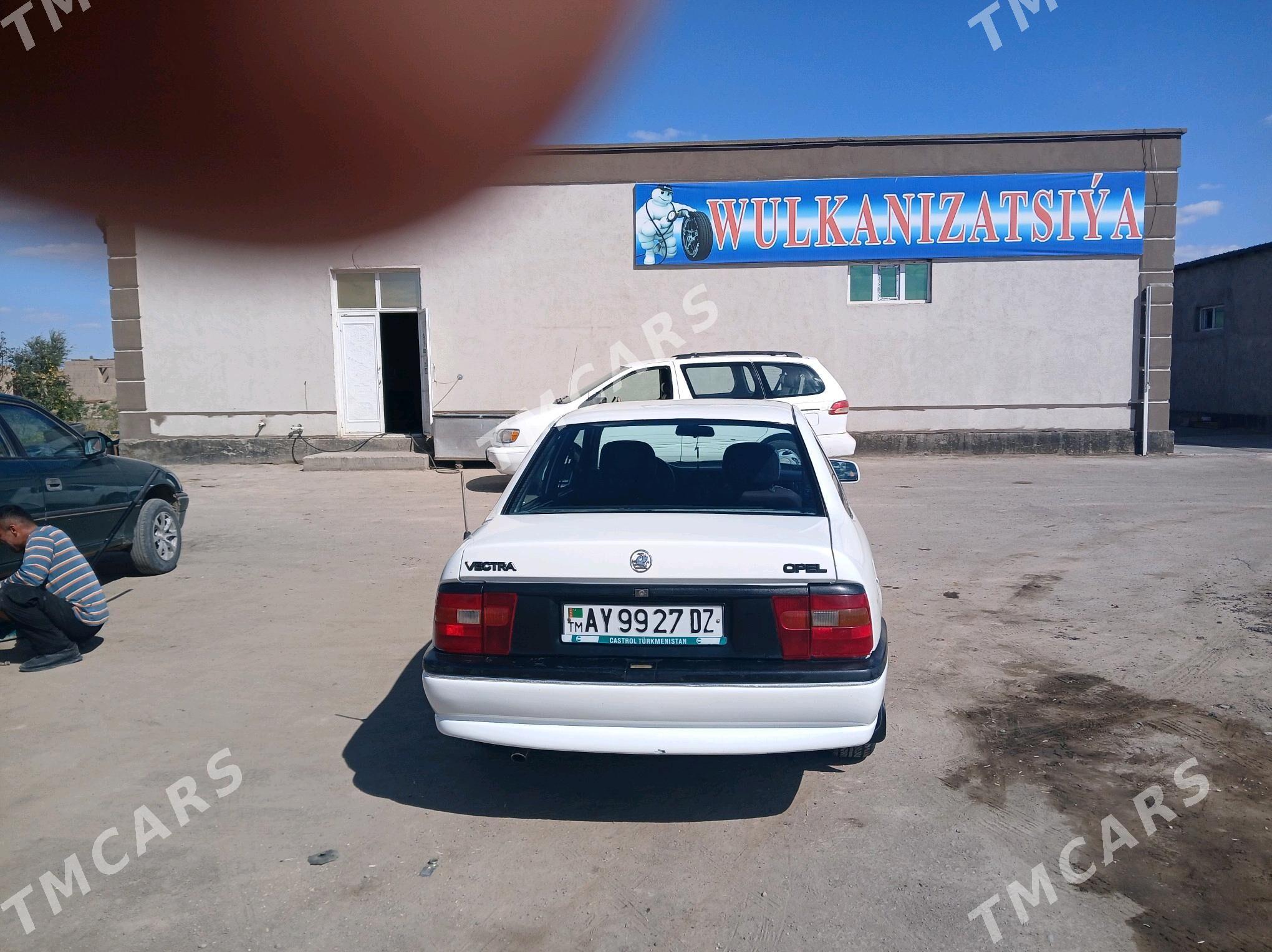 Opel Vectra 1992 - 38 000 TMT - Гурбансолтан Едже - img 3