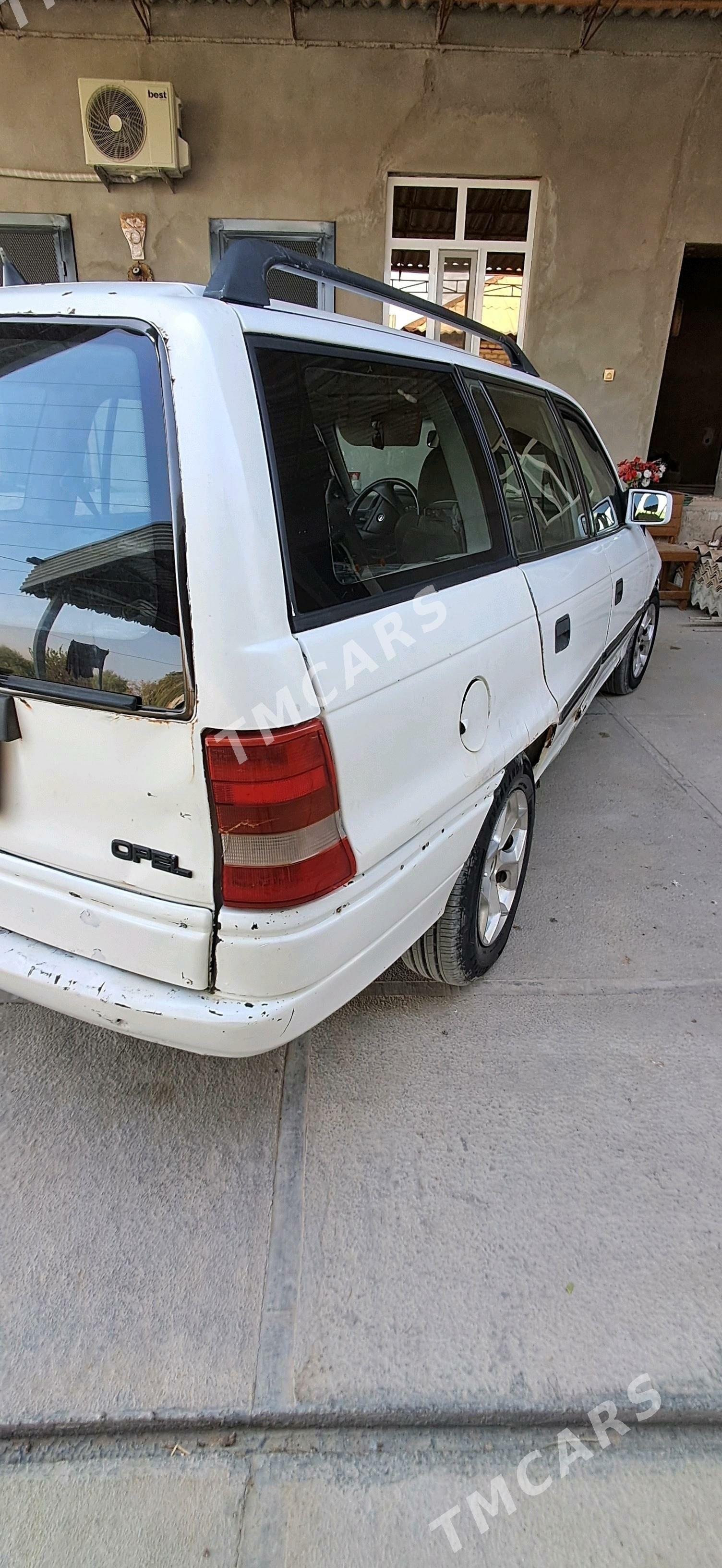 Opel Astra 1992 - 23 000 TMT - Векильбазар - img 5