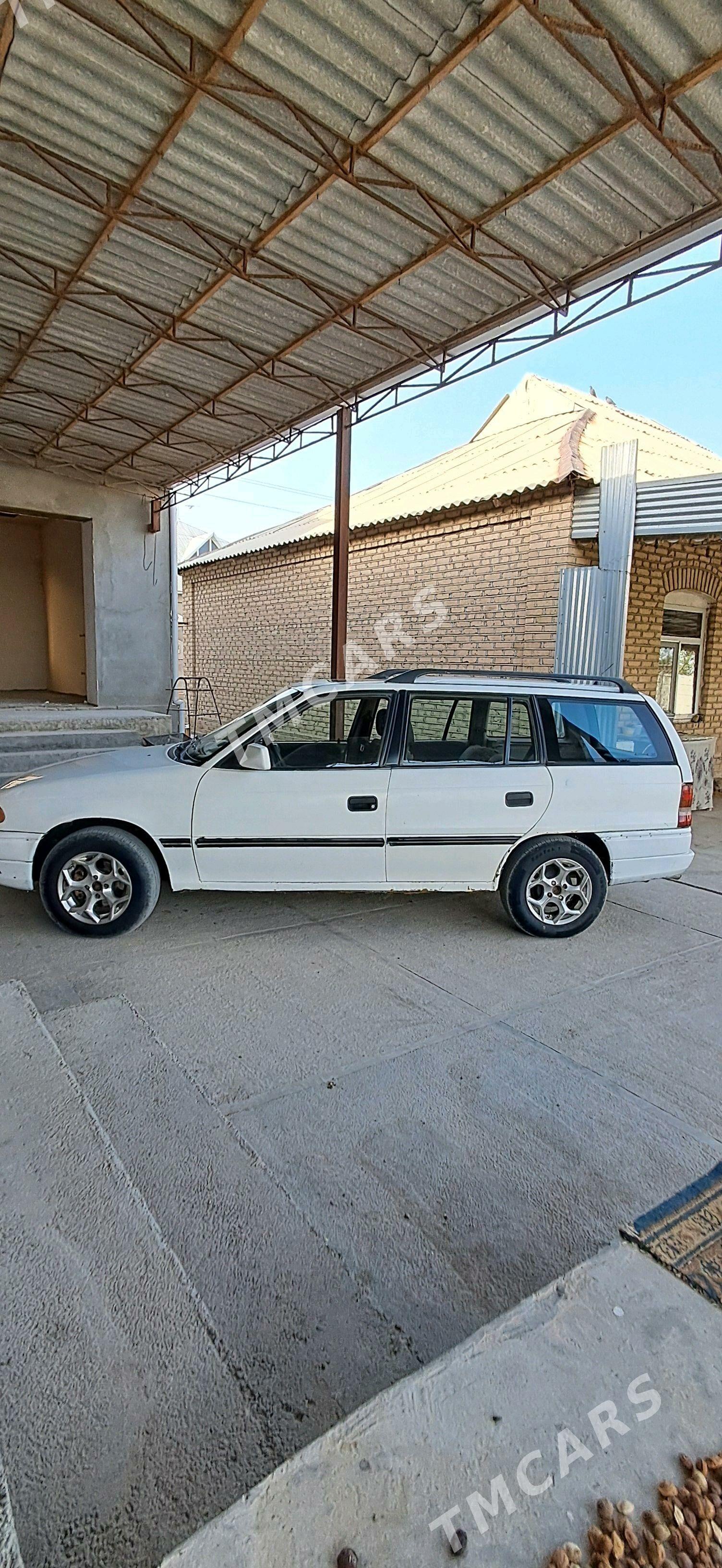 Opel Astra 1992 - 23 000 TMT - Векильбазар - img 6