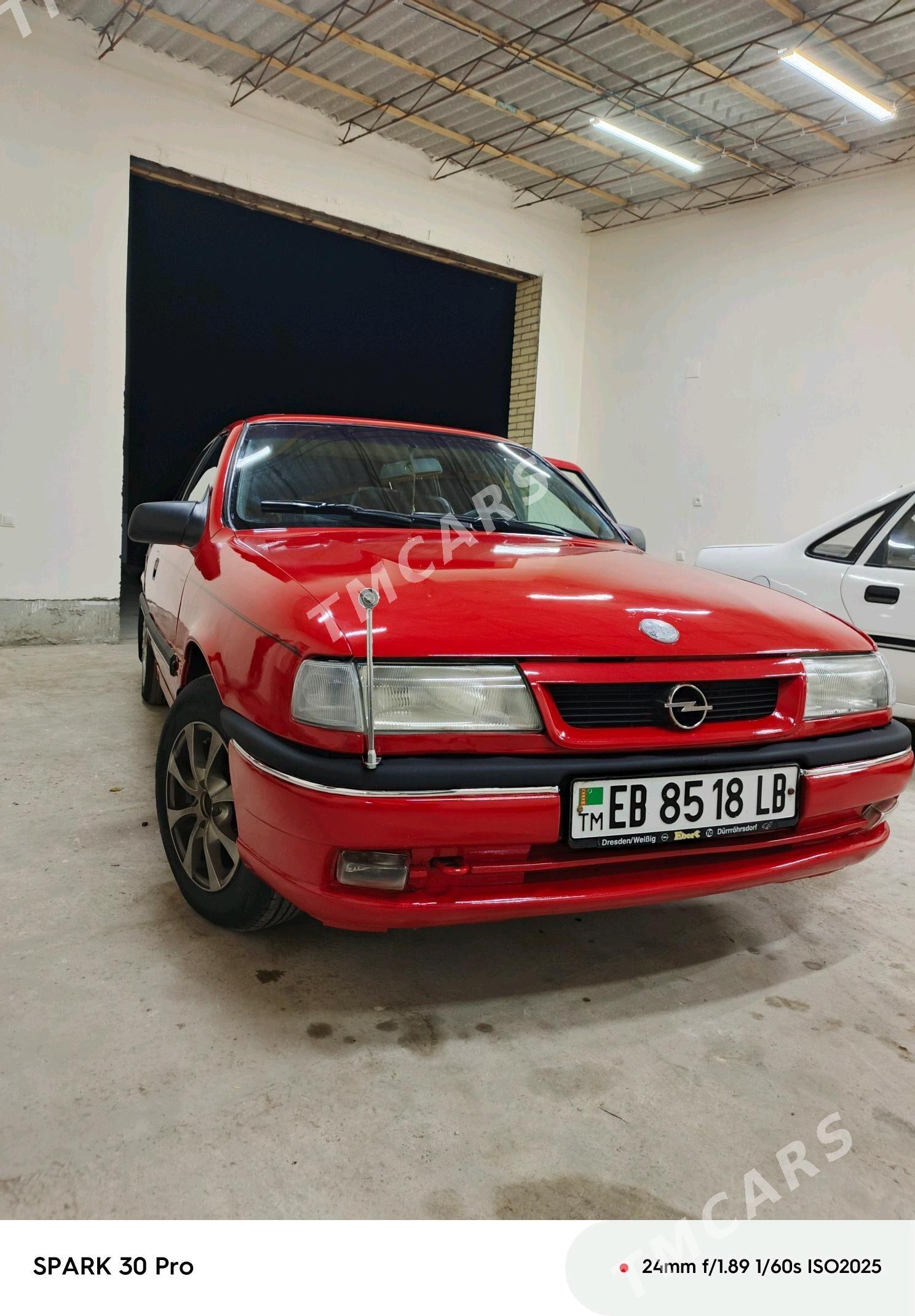 Opel Vectra 1991 - 35 000 TMT - Sakar - img 2