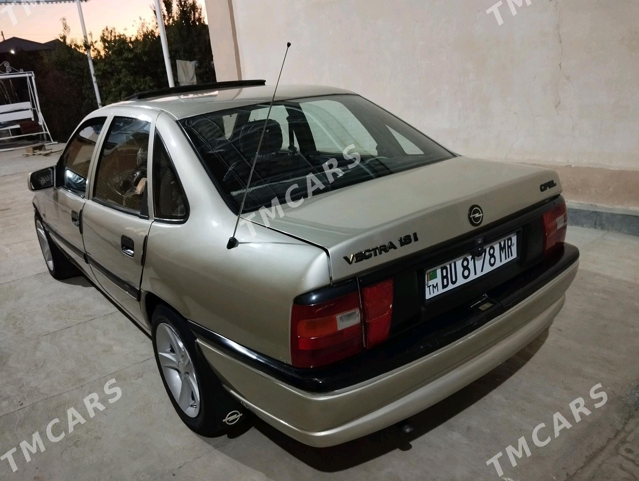 Opel Vectra 1992 - 45 000 TMT - Sakarçäge - img 2