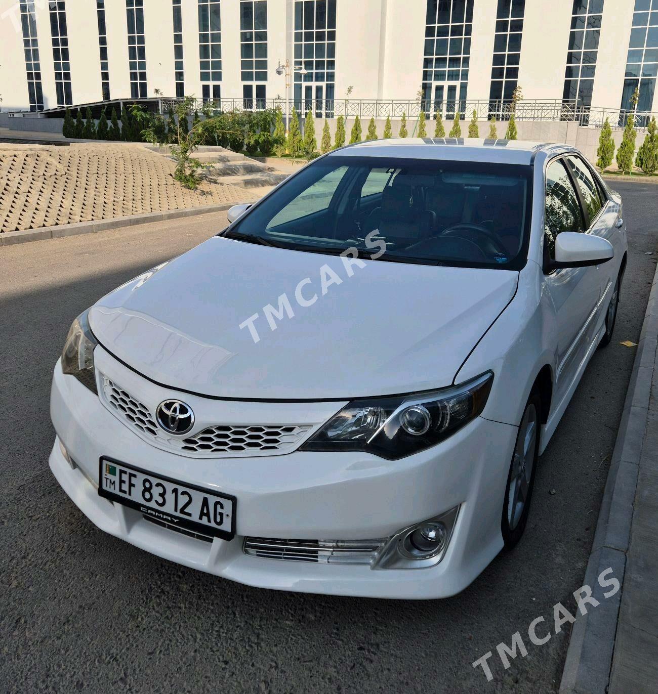 Toyota Camry 2013 - 220 000 TMT - Büzmeýin - img 2