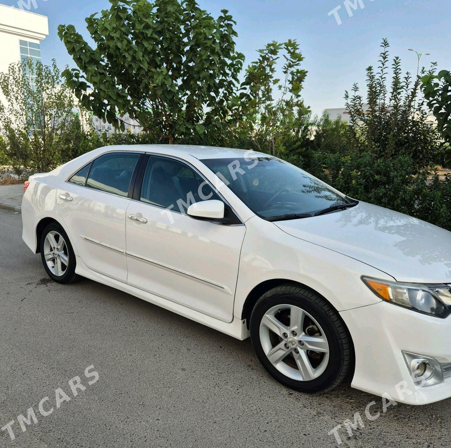 Toyota Camry 2013 - 220 000 TMT - Büzmeýin - img 3