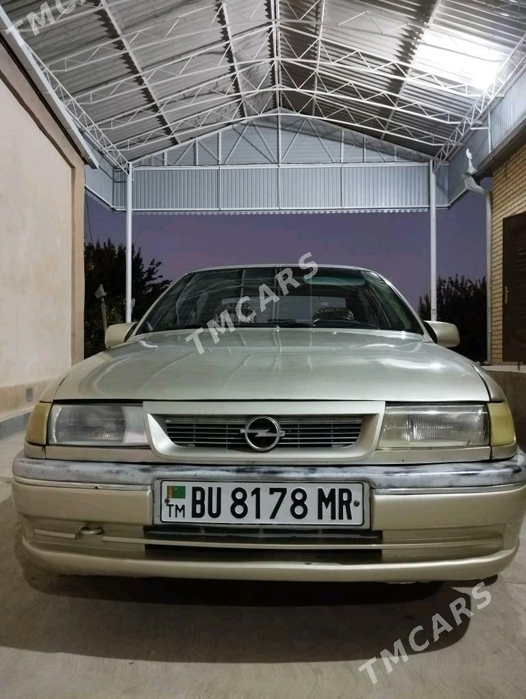 Opel Vectra 1992 - 45 000 TMT - Sakarçäge - img 4