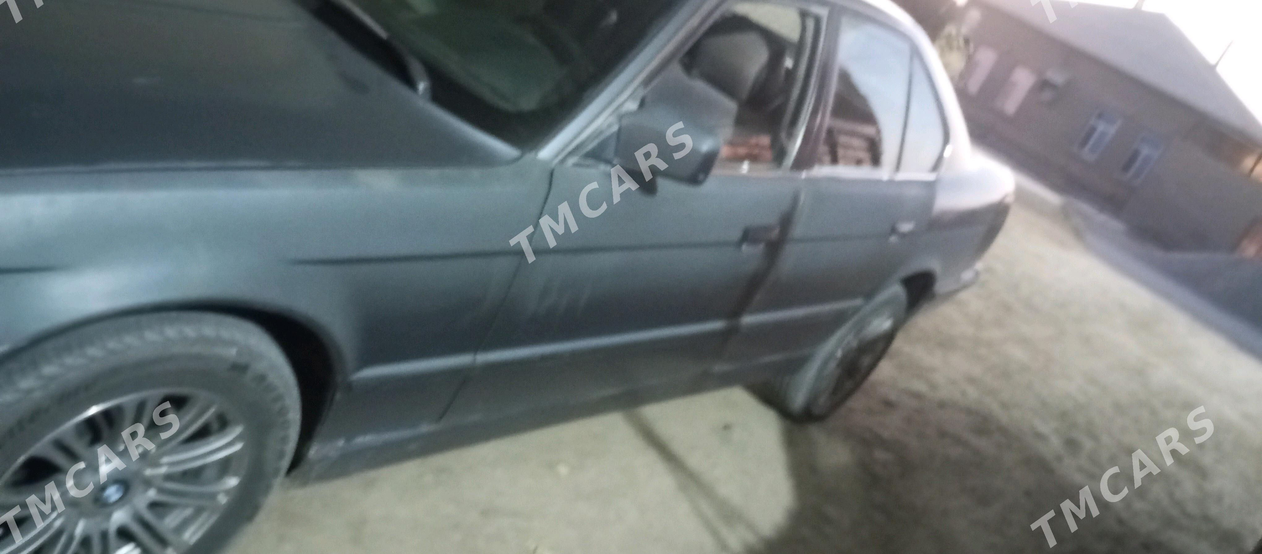 BMW 525 1988 - 40 000 TMT - Mary - img 3
