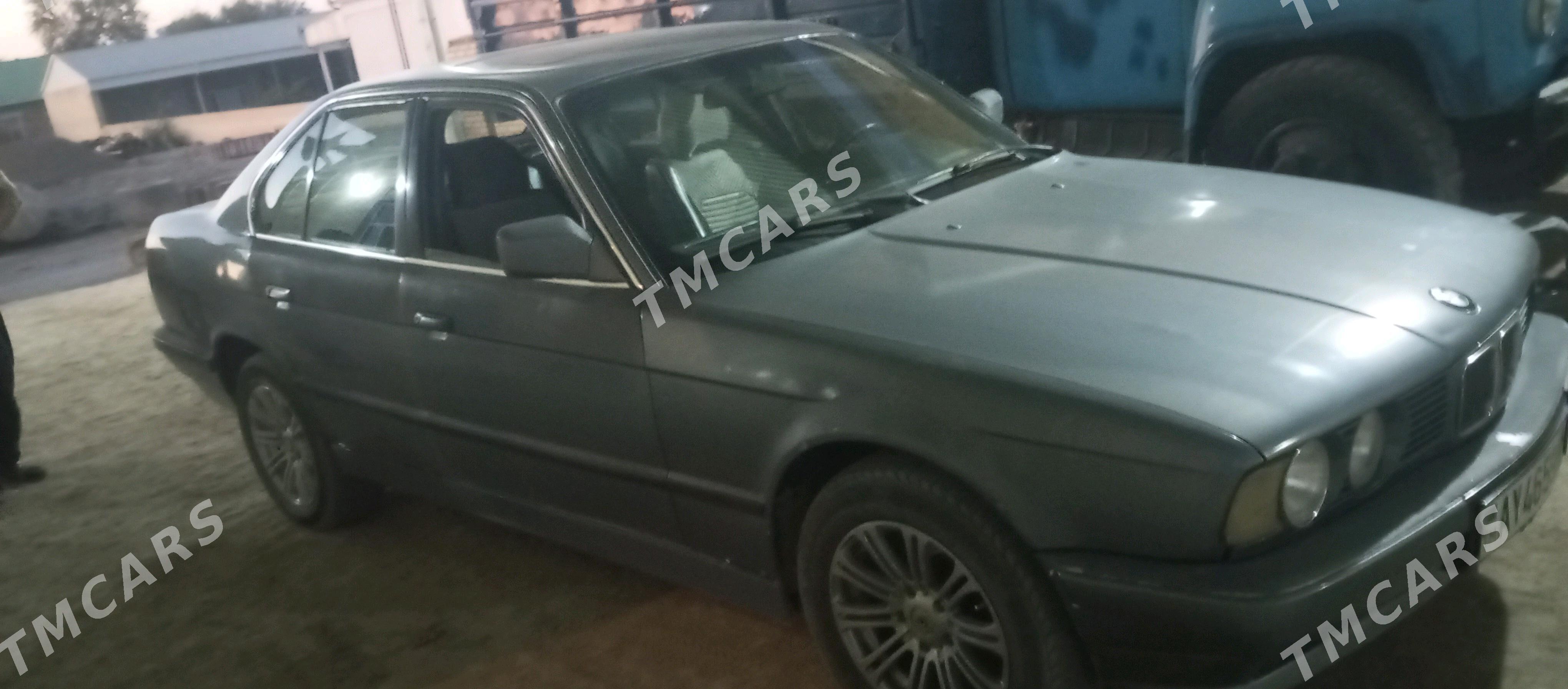 BMW 525 1988 - 40 000 TMT - Mary - img 2