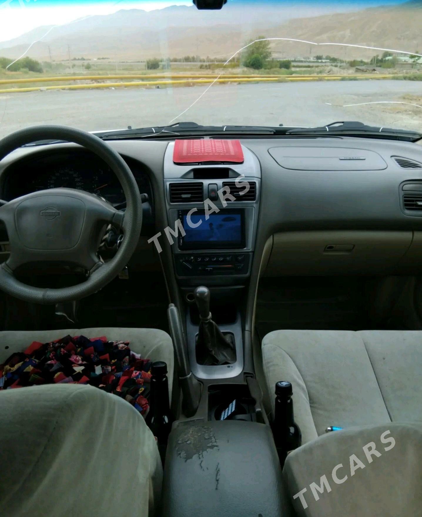 Nissan Maxima 2001 - 77 000 TMT - Бахарден - img 4
