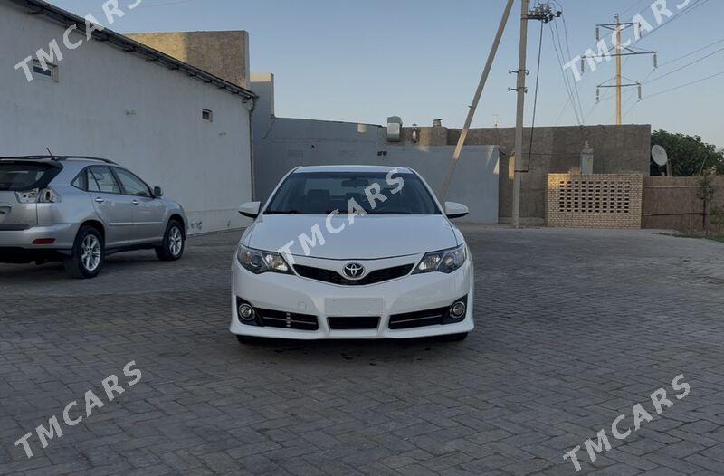 Toyota Camry 2012 - 180 000 TMT - Байрамали - img 3