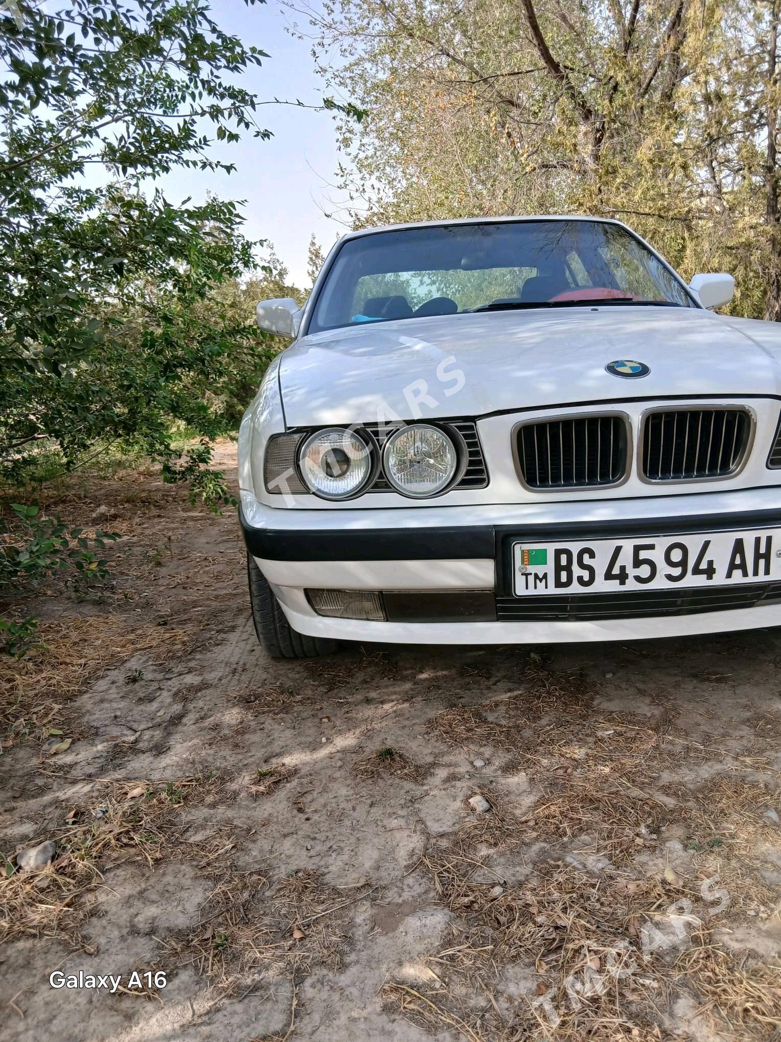 BMW 528 1990 - 55 000 TMT - Bekrewe - img 3
