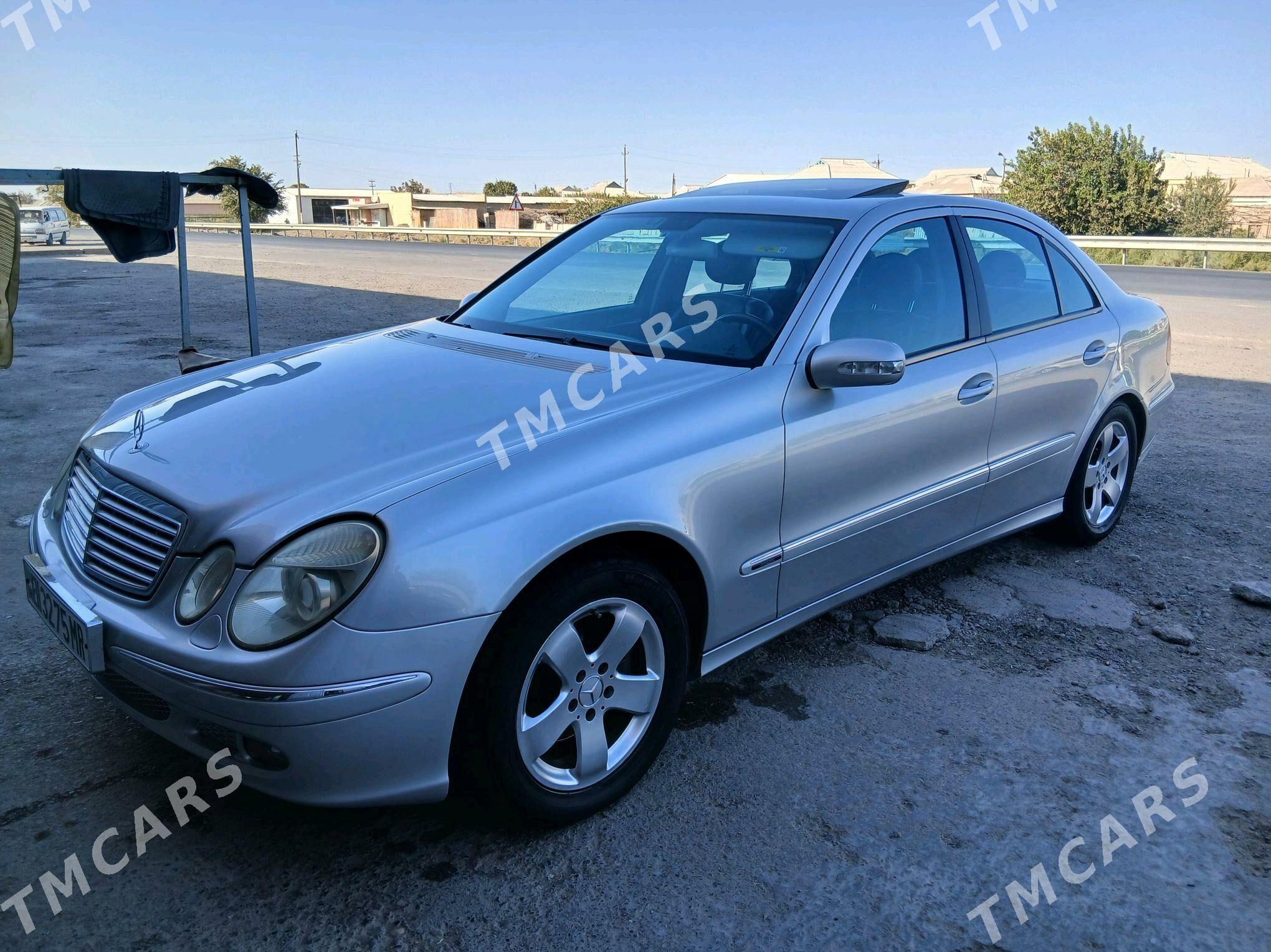 Mercedes-Benz E320 2003 - 145 000 TMT - Mary - img 8