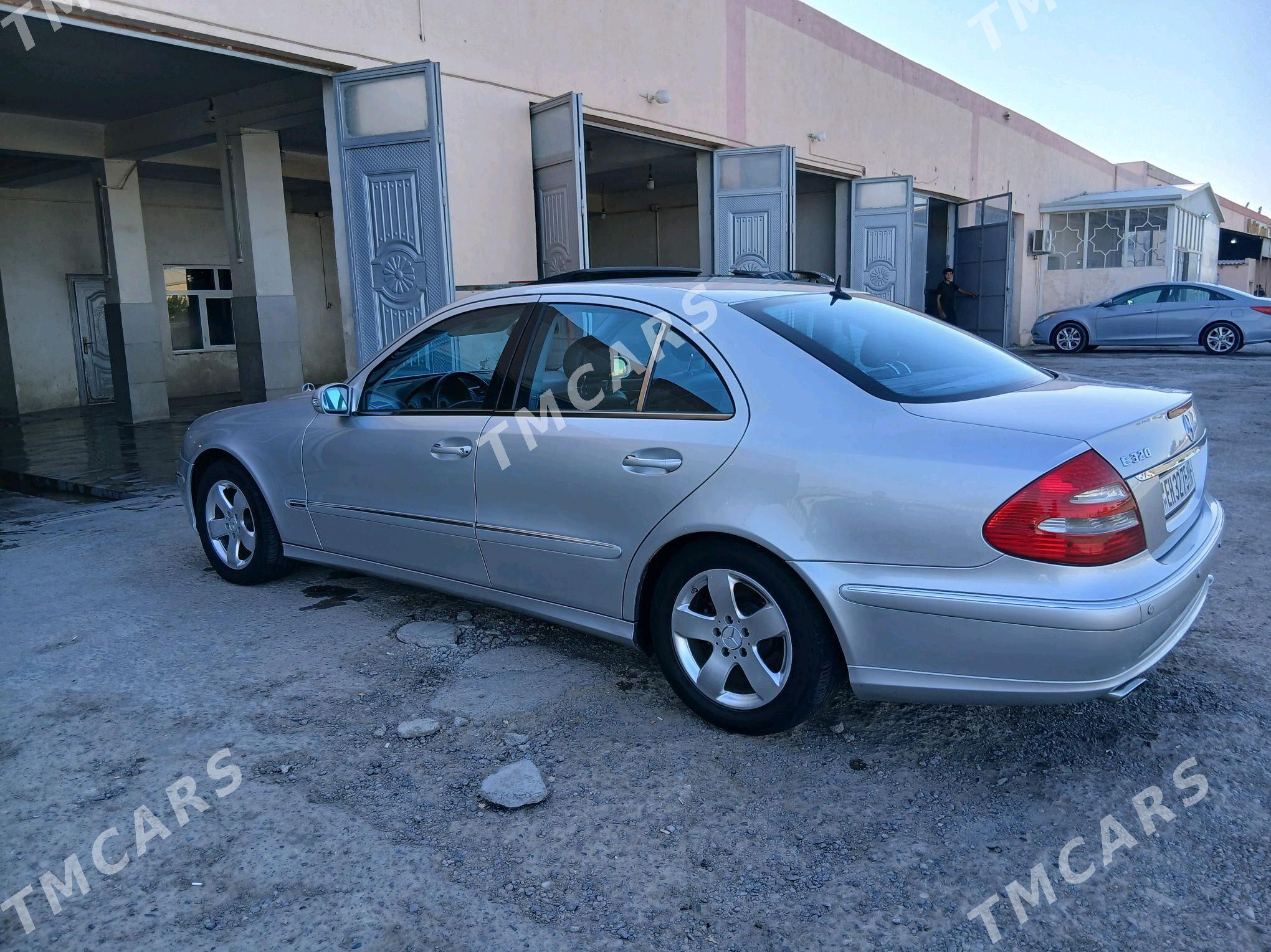 Mercedes-Benz E320 2003 - 145 000 TMT - Mary - img 6