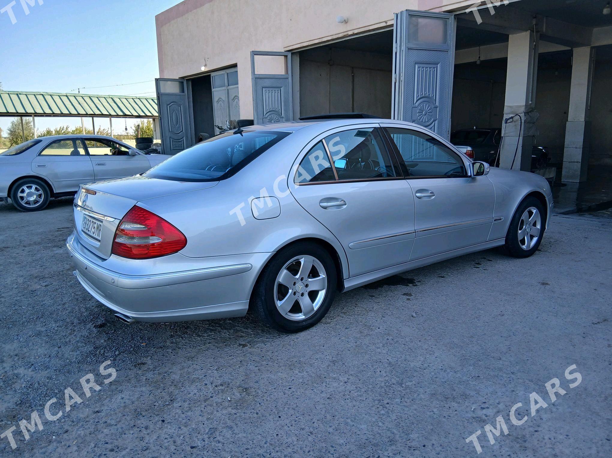 Mercedes-Benz E320 2003 - 145 000 TMT - Mary - img 7